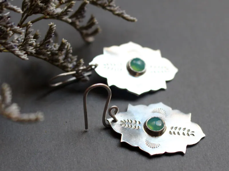 Kirakee, boucles d’oreilles architecture orientale mauresque en argent et chrysoprase
