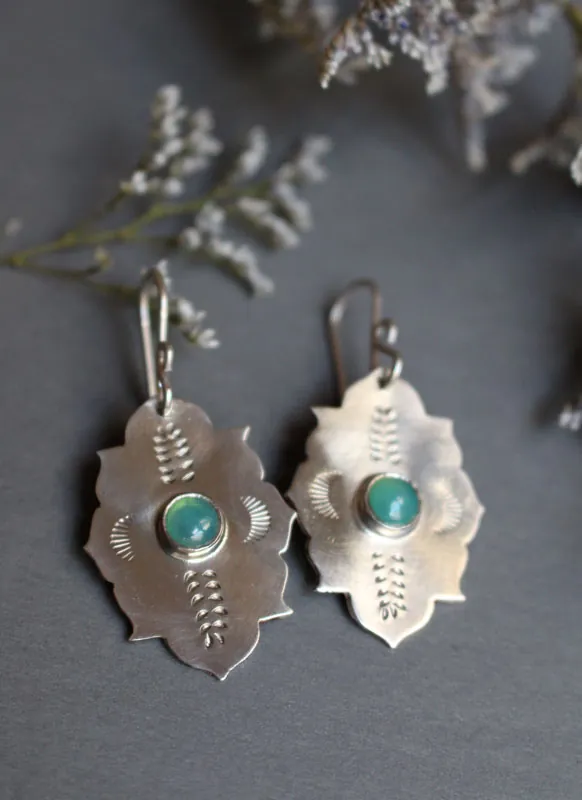 Kirakee, boucles d’oreilles architecture orientale mauresque en argent et chrysoprase
