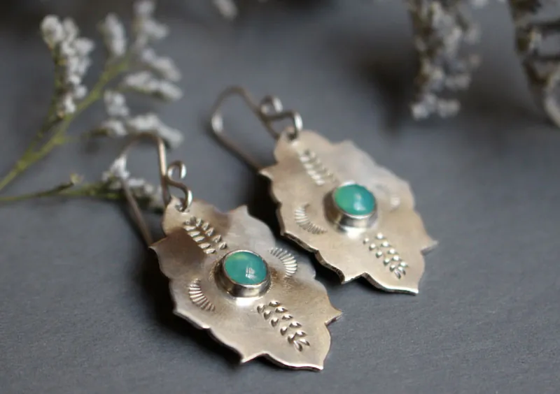 Kirakee, boucles d’oreilles architecture orientale mauresque en argent et chrysoprase