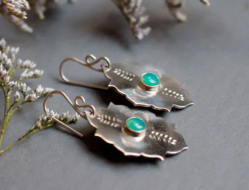 Kirakee, boucles d’oreilles architecture orientale mauresque en argent et chrysoprase