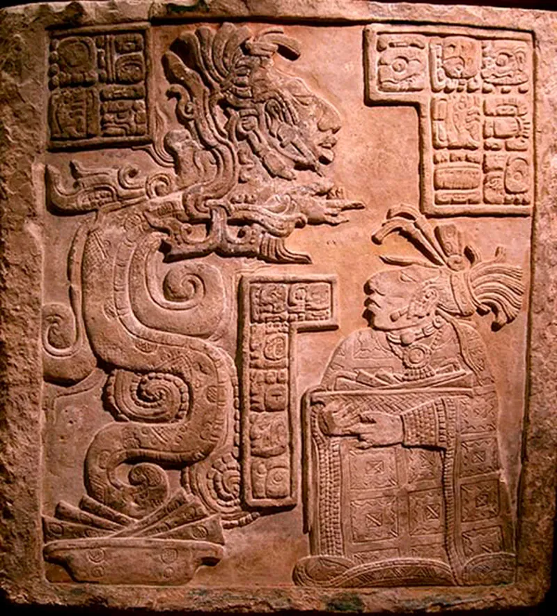 Kukulkan, pendentif serpent à plumes maya en argent et turquoise