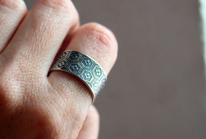 Kikko, bague écailles de tortue japonaise en argent