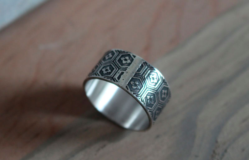Kikko, bague écailles de tortue japonaise en argent