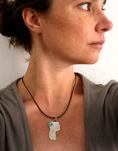 Kukulkan, pendentif serpent à plumes maya en argent et turquoise