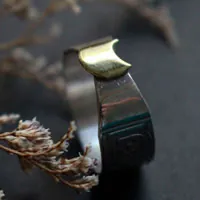 L’anneau de la druidesse, bague lune celtique en argent et laiton