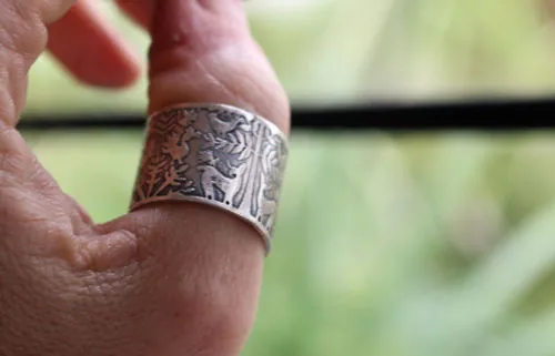 L’arbre aux biches, bague cerfs et oiseaux otomi en argent
