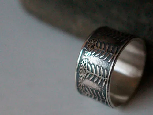La dentelle de la reine Anne, bague fleur d’ombelle en argent
