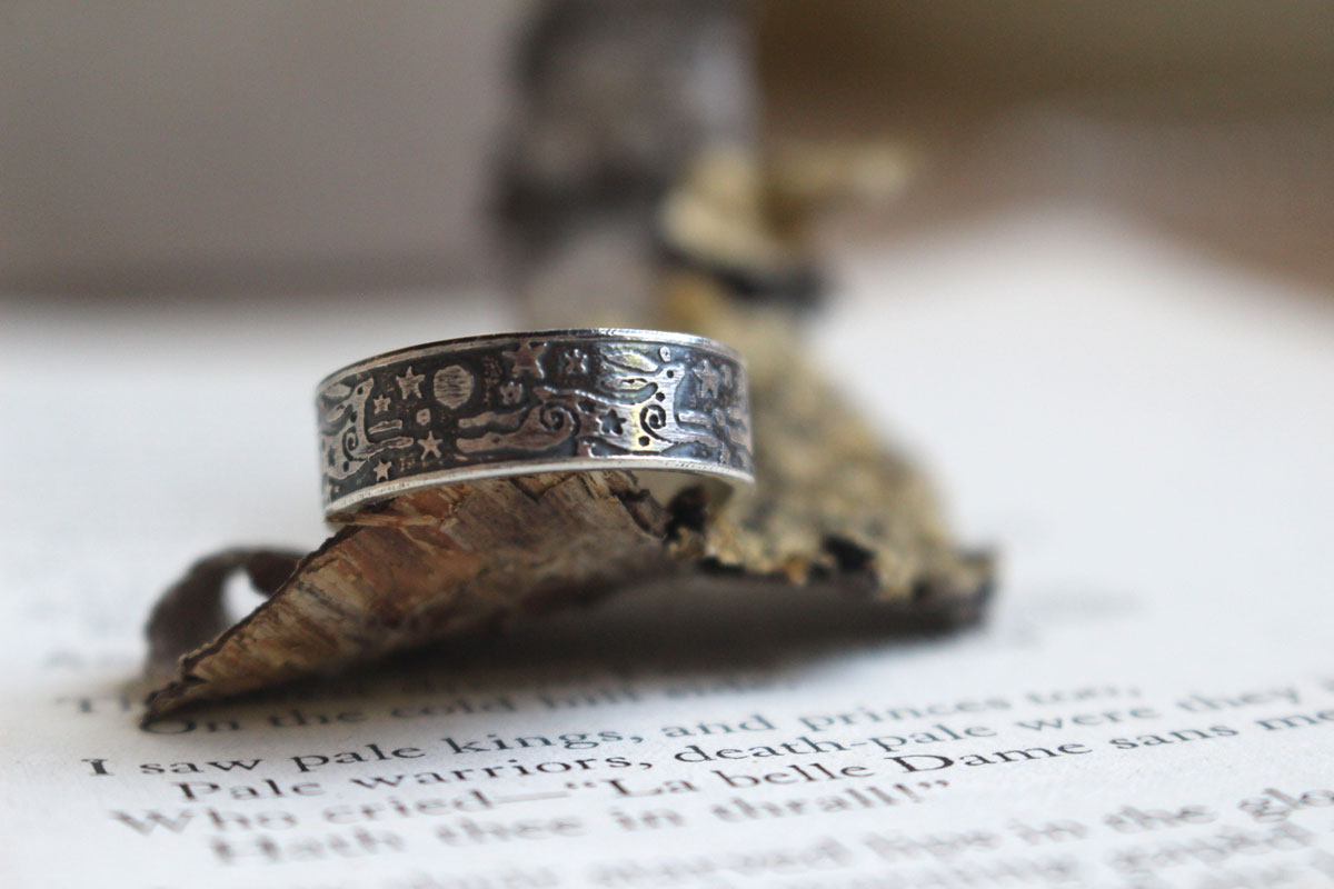 La farandole des lièvres, bague lapin du ciel nocturne en argent