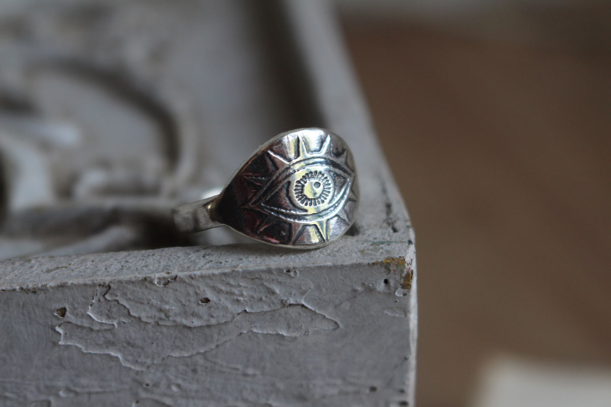 La lampe de l’œil, bague lumière en argent