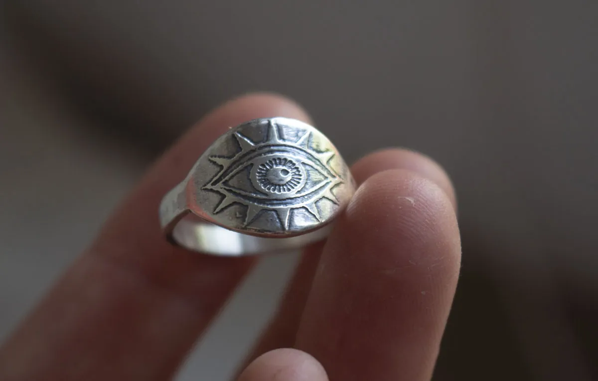 La lampe de l’œil, bague lumière en argent