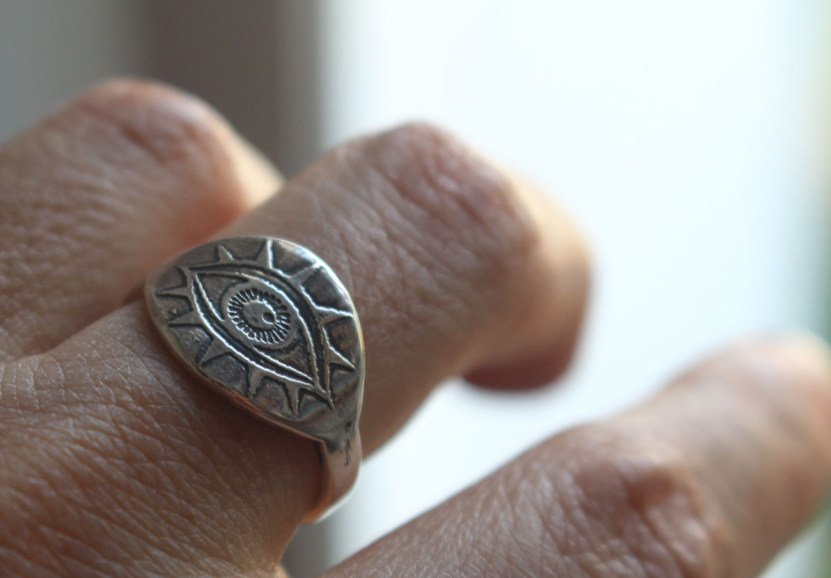 La lampe de l’œil, bague lumière en argent