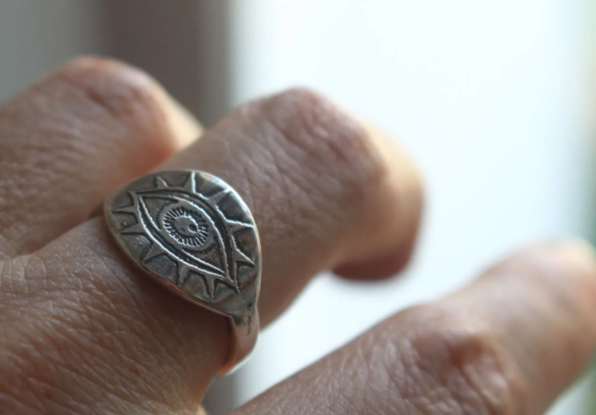 La lampe de l’œil, bague lumière en argent