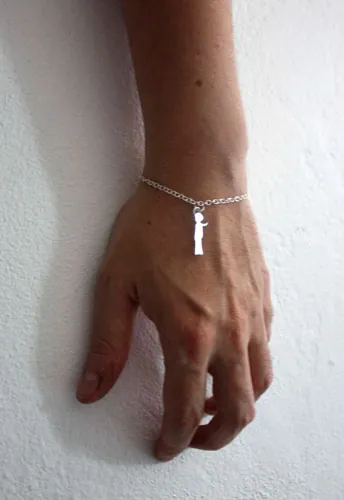La silhouette du Petit Prince, bracelet Saint-Exupéry en argent