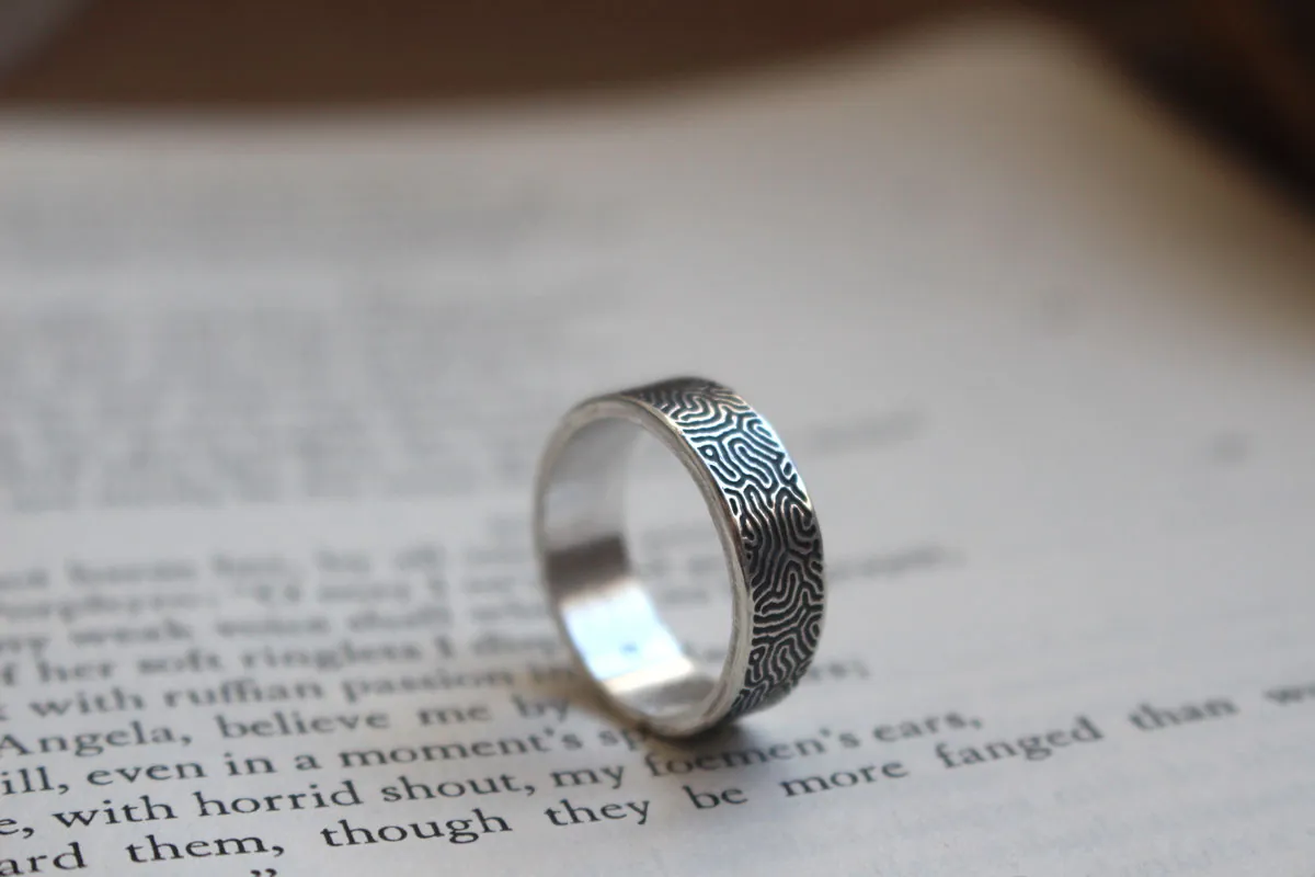 Labyrinthe, bague dédale en argent