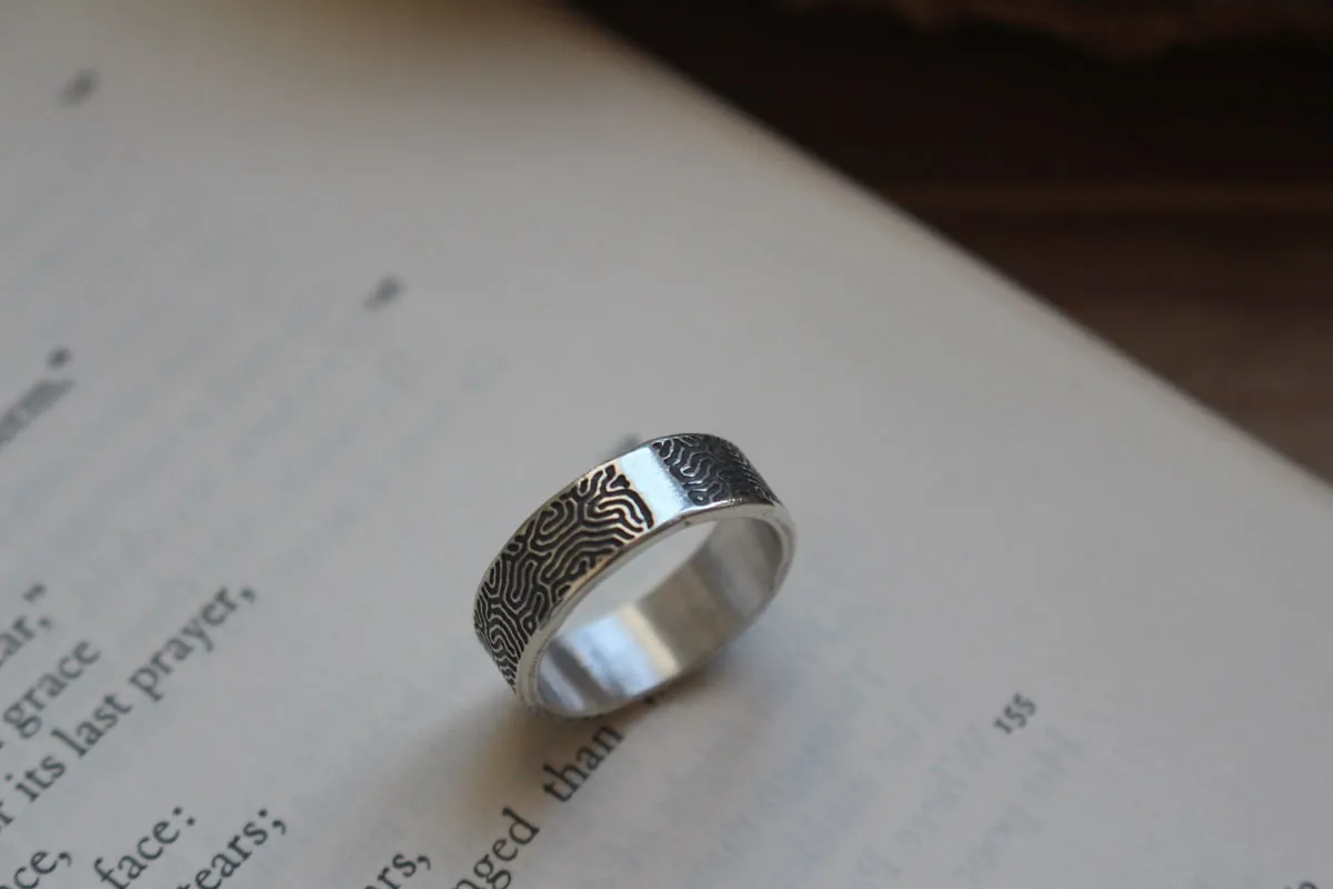 Labyrinthe, bague dédale en argent