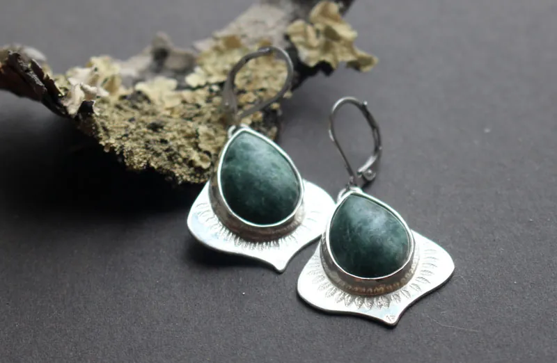 Le parfum de la pluie, boucles d’oreilles abondance végétale en argent et jaspe