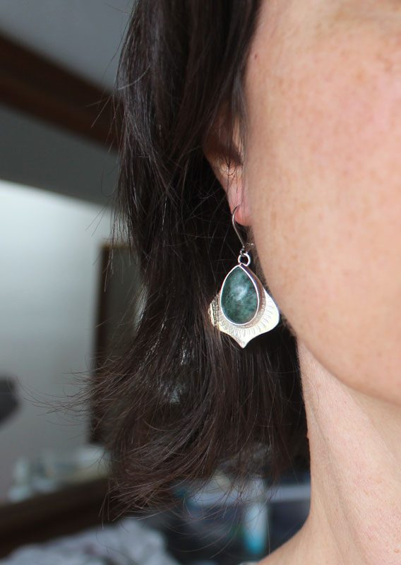 Le parfum de la pluie, boucles d’oreilles abondance végétale en argent et jaspe