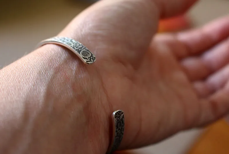 Le parfum des grenades, bracelet fruit de légende en argent