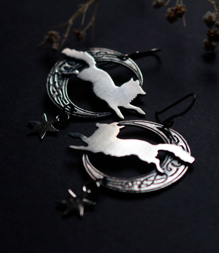 Le renard de la lune, boucles d’oreilles animal symbole celtique en argent
