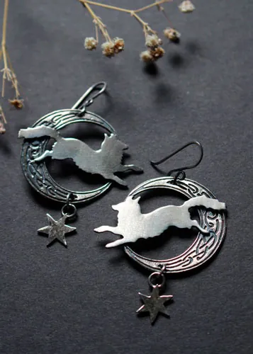 Le renard de la lune, boucles d’oreilles animal symbole celtique en argent