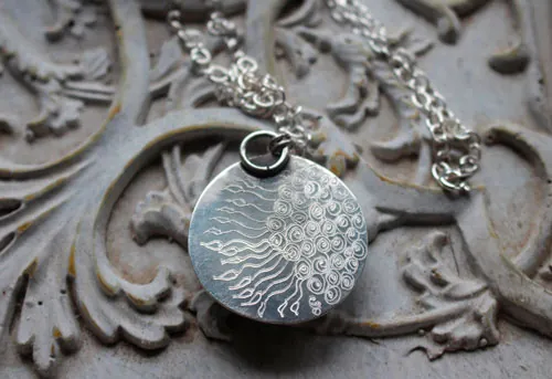 Le secret de la mare, collier légende arthurienne en argent et chrysoprase