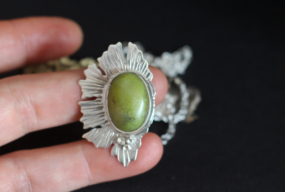 Lichen aventurine, collier symbiote en argent et aventurine