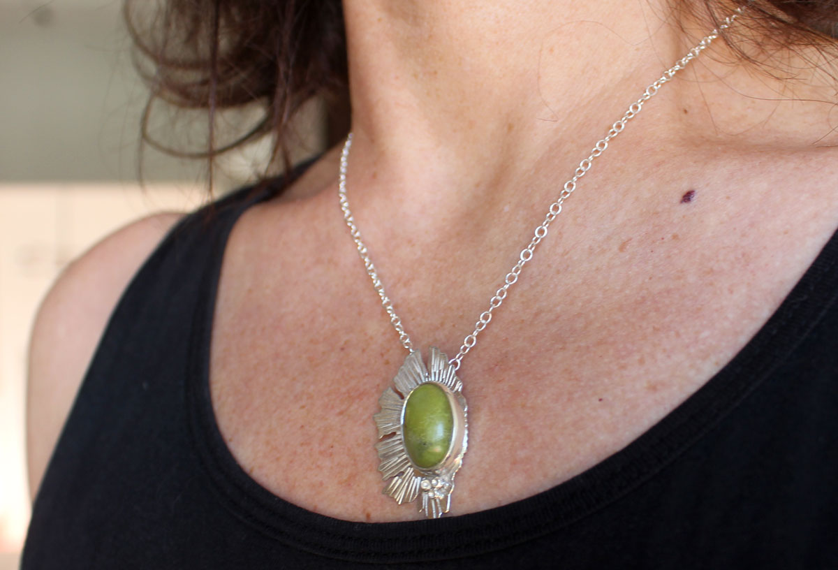 Lichen aventurine, collier symbiote en argent et aventurine