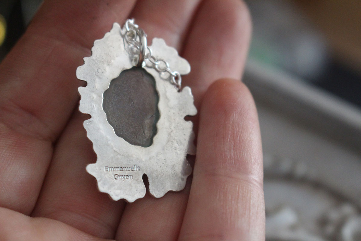 Lichen fluorite, collier symbiote en argent et fluorite