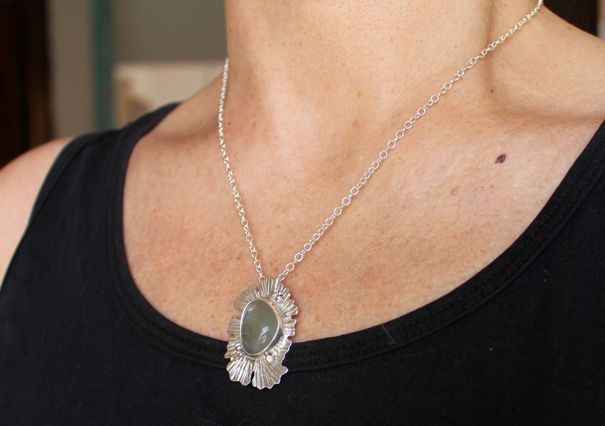 Lichen fluorite, collier symbiote en argent et fluorite