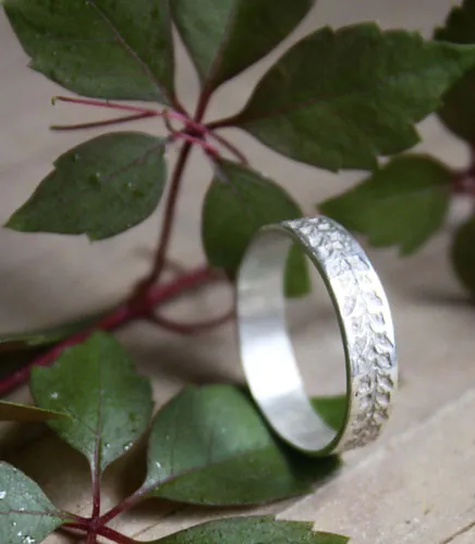 Lierre, bague végétale en argent