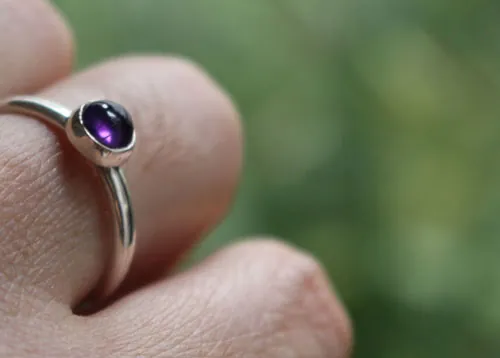 Lilas, bague fleur violette en argent et améthyste