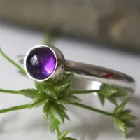 Lilas, bague fleur violette en argent et améthyste