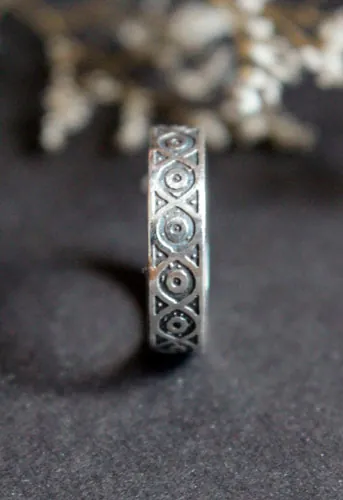 Livunn, bague viking en argent