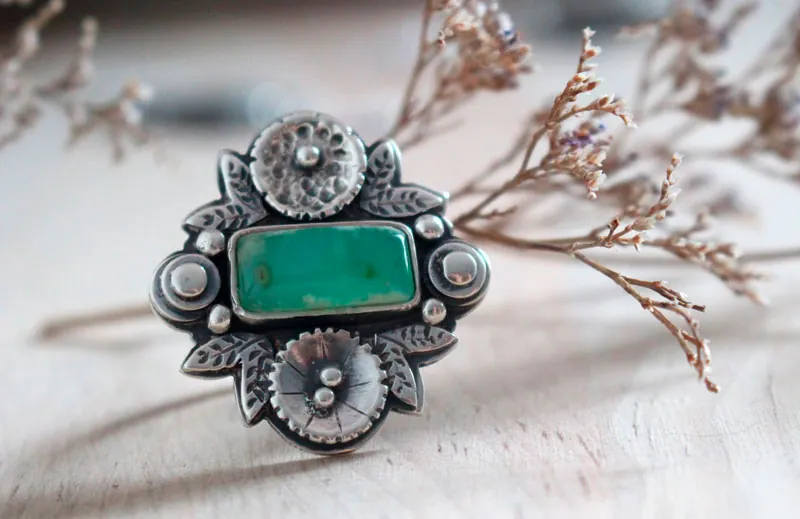 Lotus d’orient, bague fleur de renaissance en argent et chrysoprase