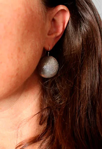 Lune bleue, boucles d’oreilles pleine lune en argent