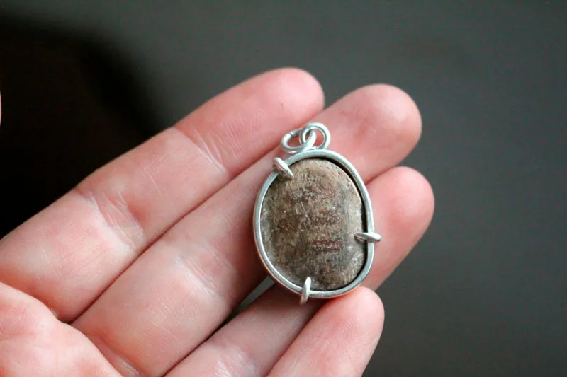 Lyobaa, pendentif romance à Oaxaca en argent et céramique