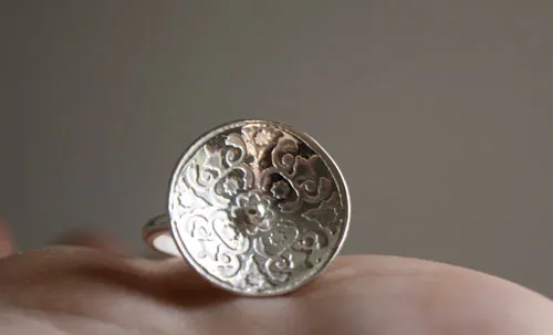 Lyrique, bague fleur médiévale en argent