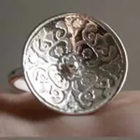 Lyrique, bague fleur médiévale en argent