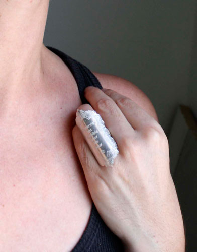 L’essentiel, bague citation du Petit Prince de Saint-Exupéry en argent