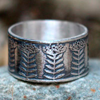 La dentelle de la reine Anne, bague fleur d’ombelle en argent