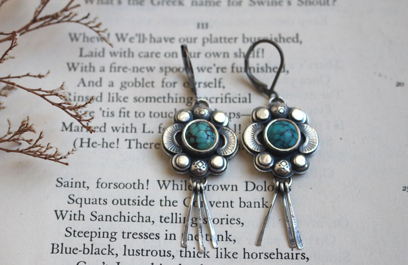 Le chant des lucioles tons de turquoise, boucles d’oreilles guide insecte en argent et turquoise