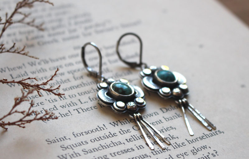 Le chant des lucioles tons de turquoise, boucles d’oreilles guide insecte en argent et turquoise