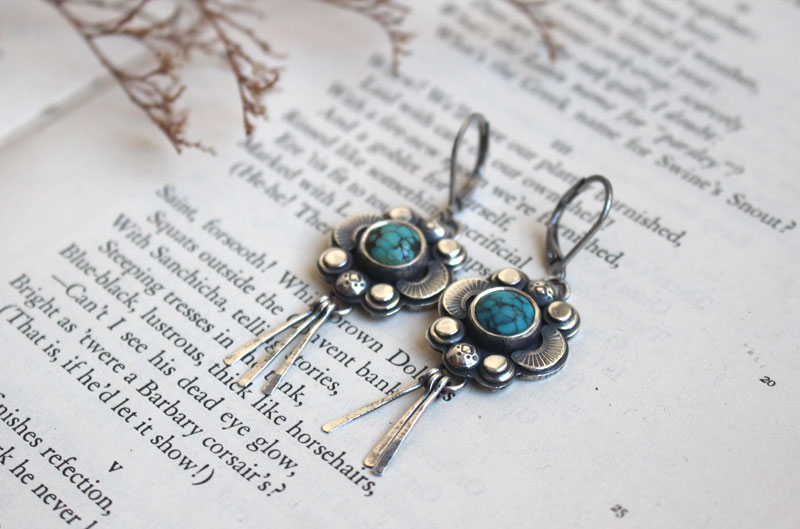 Le chant des lucioles tons de turquoise, boucles d’oreilles guide insecte en argent et turquoise