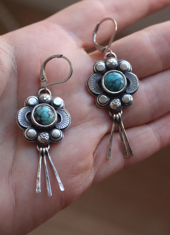 Le chant des lucioles tons de turquoise, boucles d’oreilles guide insecte en argent et turquoise