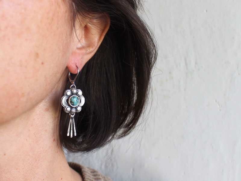 Le chant des lucioles tons de turquoise, boucles d’oreilles guide insecte en argent et turquoise