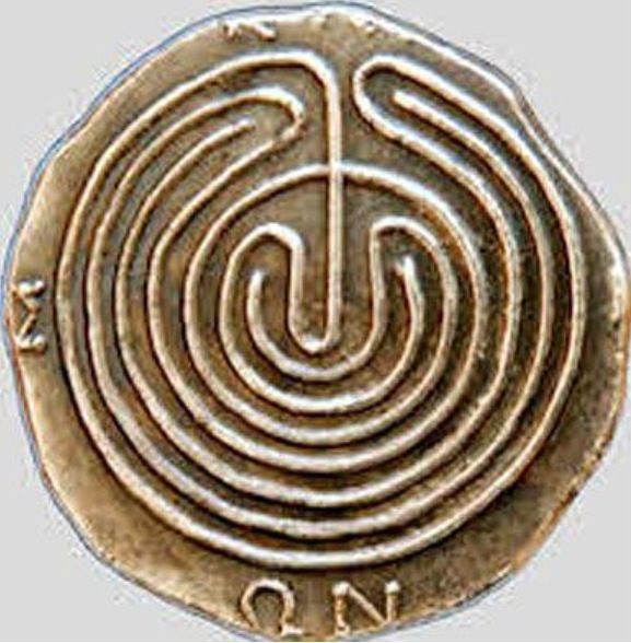 Le labyrinthe de Cnossos, pendentif monnaie grecque en argent