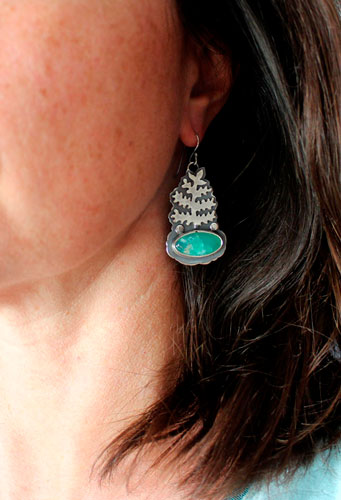 Le réveil de la terre, boucles d’oreilles fougère en argent et chrysoprase 