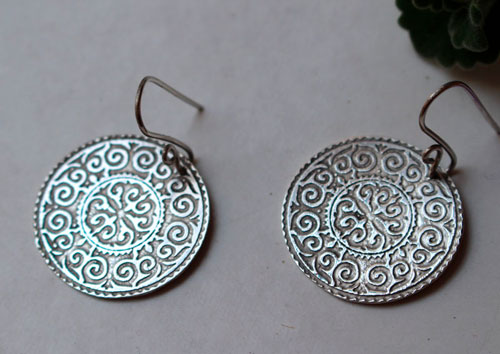 Leoda, boucles d’oreilles bouclier médiéval en argent