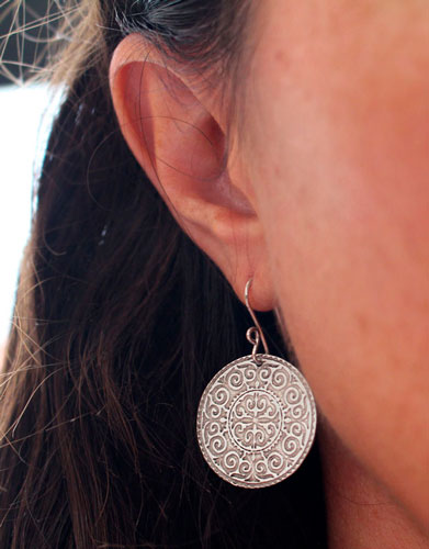 Leoda, boucles d’oreilles bouclier viking en argent