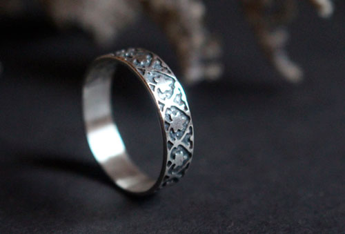 Liseron, bague botanique médiévale en argent